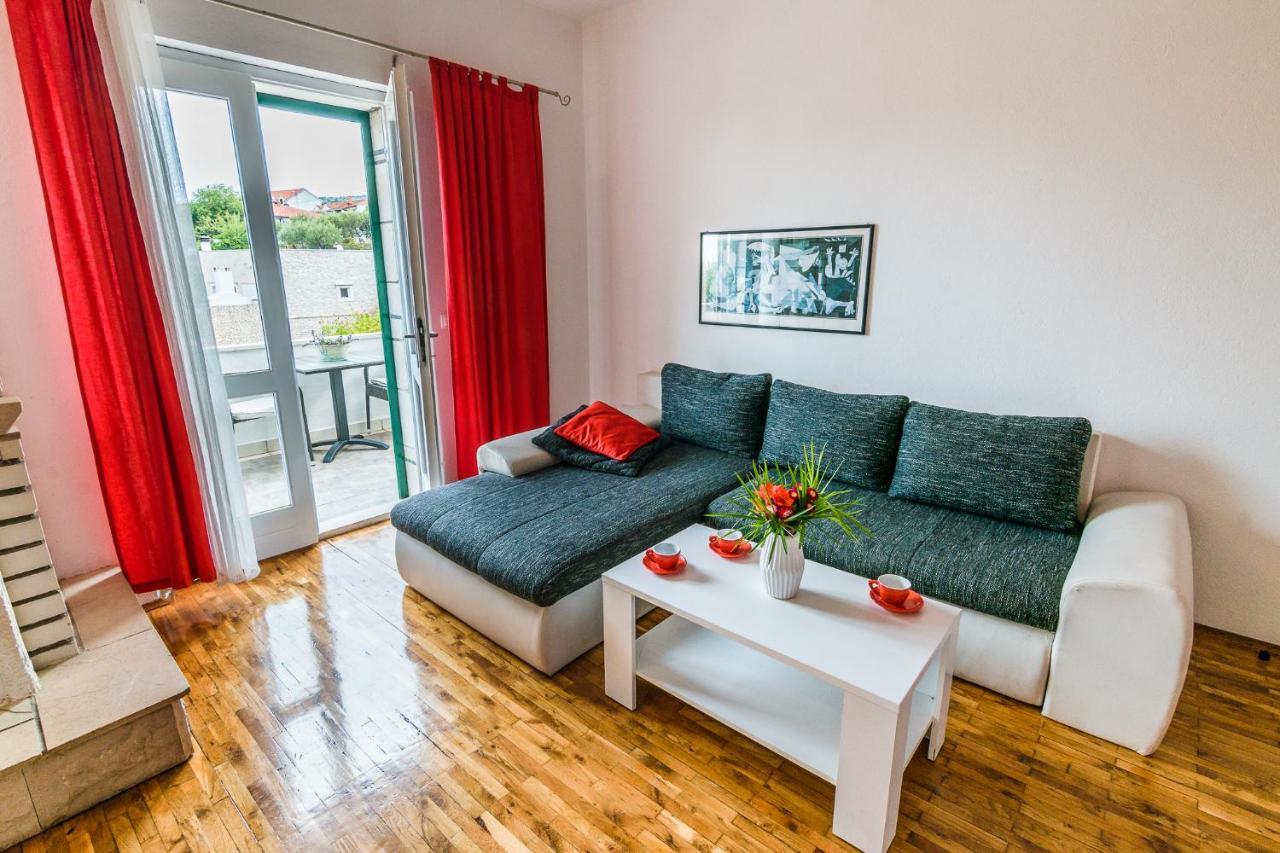 Dunja Apartman *